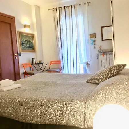 Guest house Sulla Via Delle Cinque Terre *